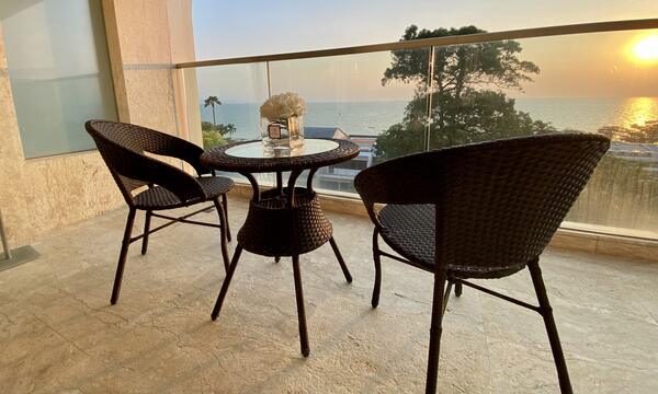 02_SunsetBalcony_OneBedroomOceanSuite - The Sanctuary Thailand Balcony Ocean View One Bedroom Suite
